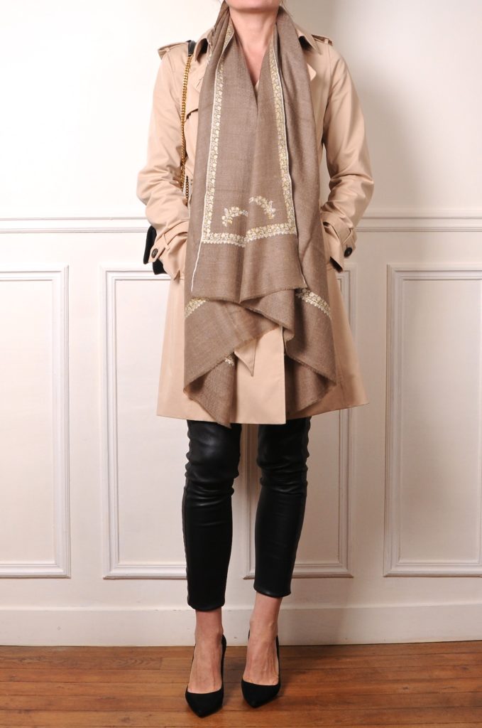 wich pashmina with a trench